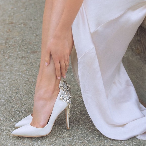 Badgley Mischka Gorgeous Wedding Shoes - Picture 5 of 17